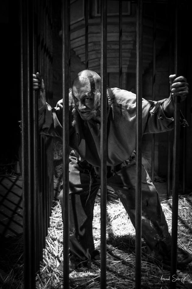 photo de l'artiste pendant le spectacle